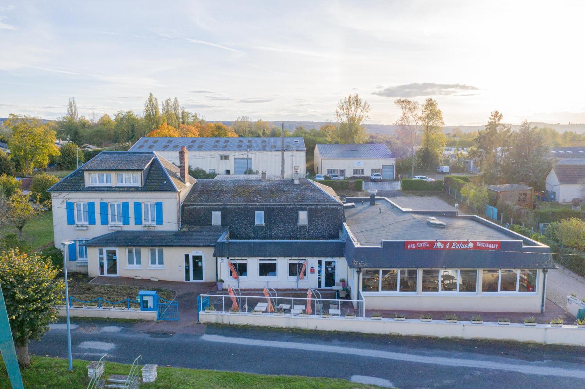 Hotel Restaurant Des 4 Ecluses Gaillon ภายนอก รูปภาพ
