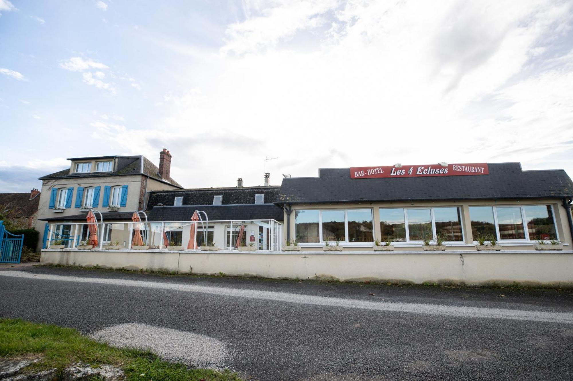 Hotel Restaurant Des 4 Ecluses Gaillon ภายนอก รูปภาพ